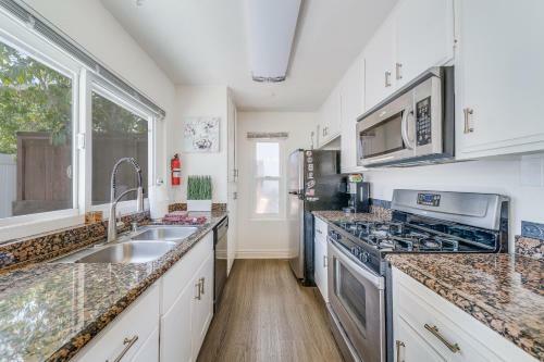 Unit 3 Newly Remodeled Great Location
