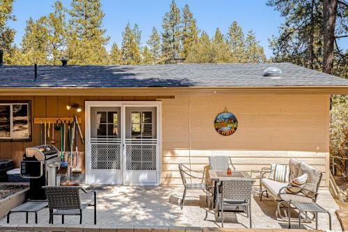 Cedar Stone Lodge