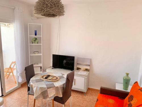 Apartamentos Copacabana A Soli 20 M Dal Mare