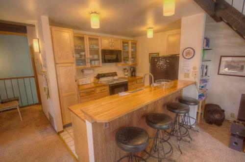 The Fall Line By Lake Tahoe Accommodations