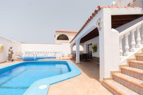 Villa Pan With Private Heated Pool