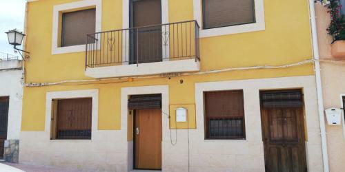 Casa Con Terraza/confortable House With Terrace