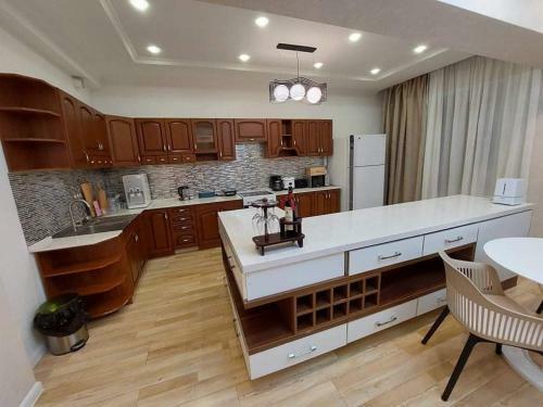 Apartamento Lagshan Tuv
