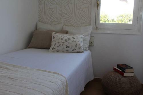 Apartamento Con Piscina Privada En Cala En Brut