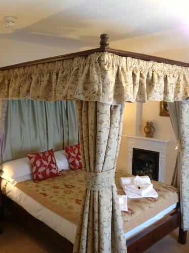 Hotel Crown Inn