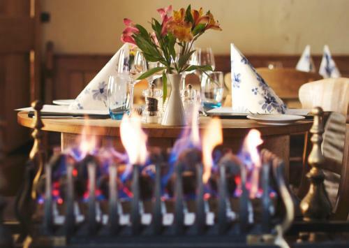 Posada The Saracens Head Inn