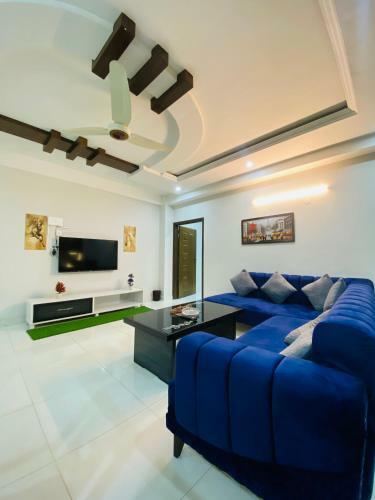 2 Bed Luxury Apartment E11 For Family