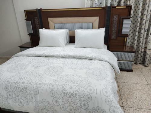 Hotel Holiday Accommodation Clifton