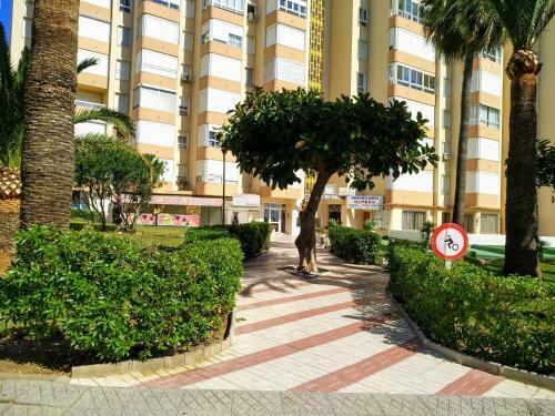 Apartamento Tropicana Beach & Sun