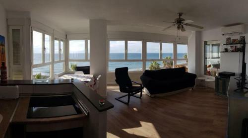 Apartamento Beachfront 82