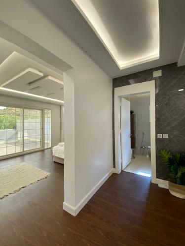 Amvender Home