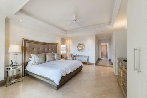 4 Bedroom Beach Front Villa