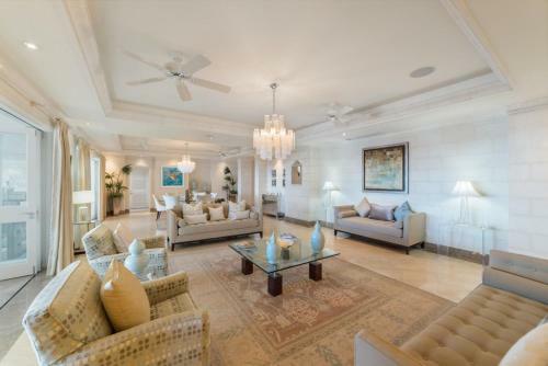 4 Bedroom Beach Front Villa