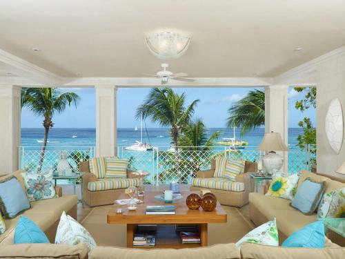 4 Bed Beachfront Villa