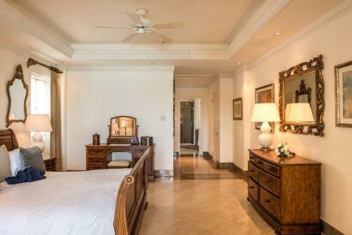 3 Bed Beachfront Villa