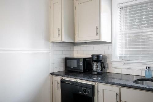 Birmingham Bungalow- Less The 10 Mins From Downtown