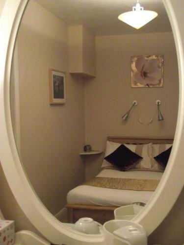 Broomfield House Bed And Breakfast