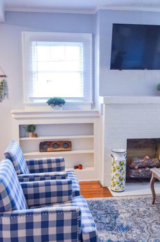 Perfectly Modern Craftsman- Close To Everything!