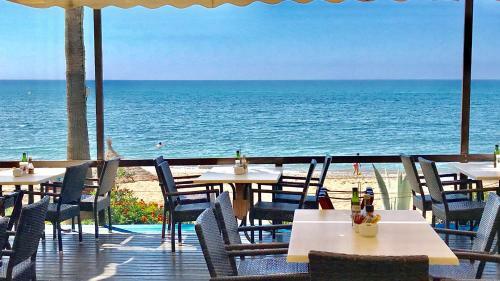 Mi Capricho C16 Beachfront Apartment