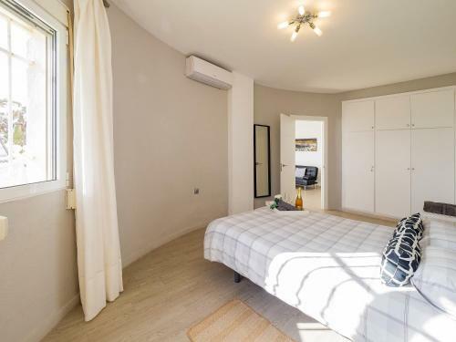 Apartment On Beach Mijas