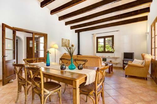 Casa Con Jard�n Y Piscina - Morell Onze
