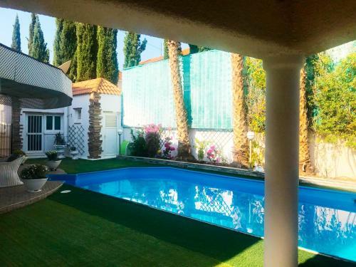 Spectacular Family Villa With A Private Pool