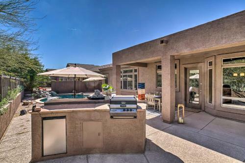 Idyllic Mesa Home With Pool And Outdoor Kitchen!