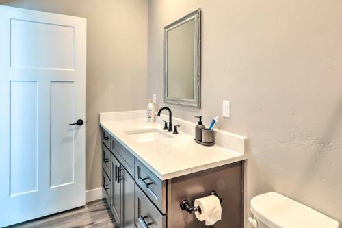 Flagstaff Getaway With Yard 4 Mi To Downtown!