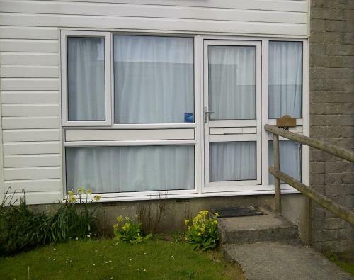 Freshwater Bay Holiday Cottages
