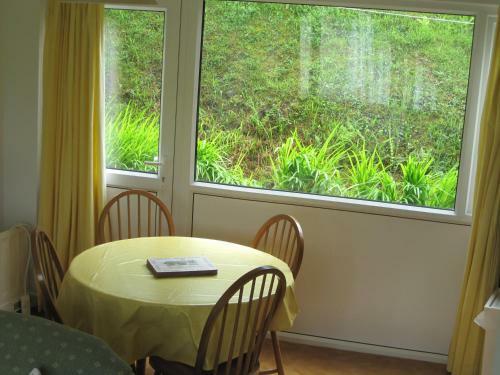 Freshwater Bay Holiday Cottages