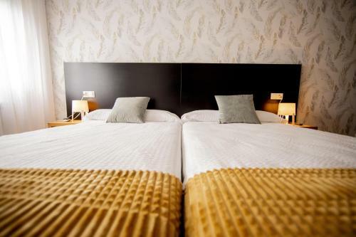 Hostal Cantares-noja Rooms