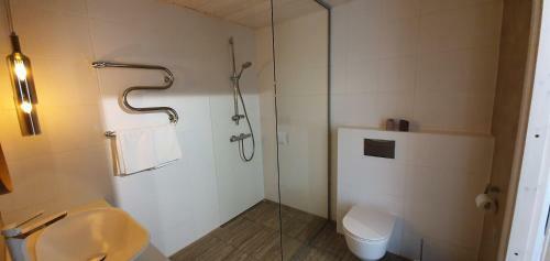 Aia Apartement