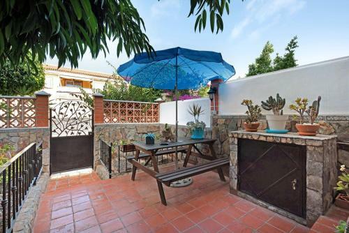 Lovely 2-bed House With Terrace And Pool Chayofa