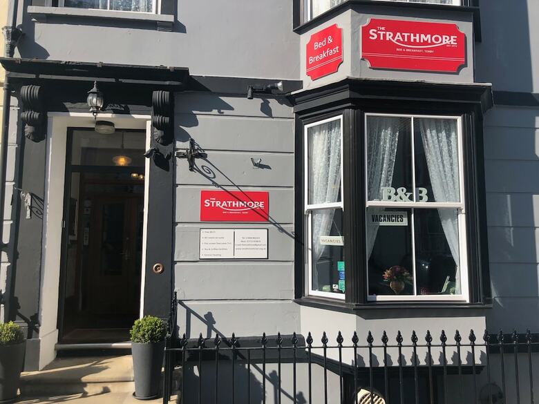 Hostal The Strathmore