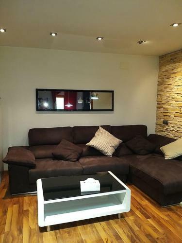 Apartamento A 1a Linea Sant Lloren� de Montgai_ Whitehouse