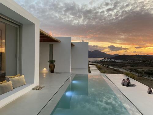 Theia Villa