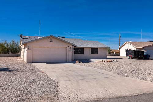 New! Cozy Casa W/ Boat Parking, Firepit, & Bbq