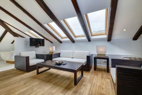 Hotel Dolphin Suites