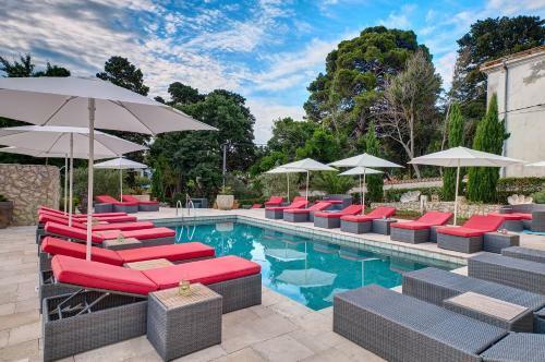Hotel Dolphin Suites