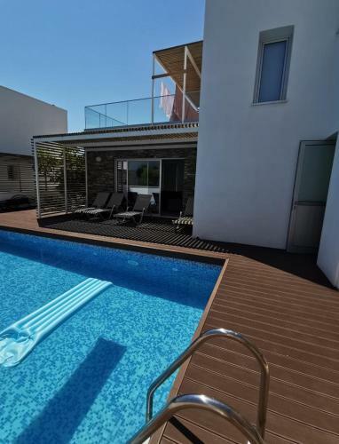 Luxury New Villa Poseidon Plage Residences