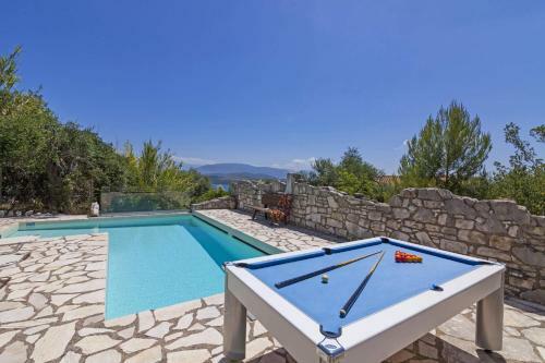 Scirocco & Folitsa Villas