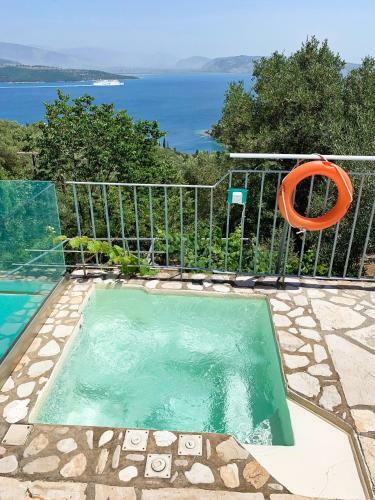 Scirocco & Folitsa Villas
