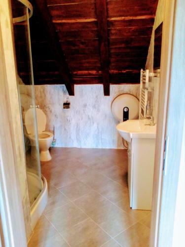 Hostal ?enovick� Dv?r