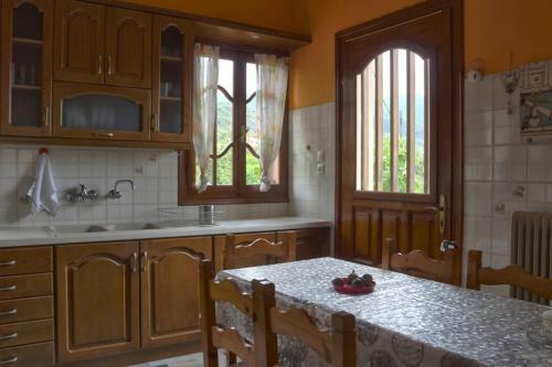 Dimitris Villa In Kato Lechonia