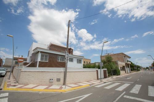 Al De Carles