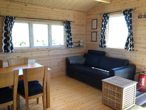 Midholl Guesthouse