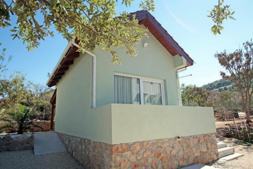 Poolincluded Holiday Home Castel Venier