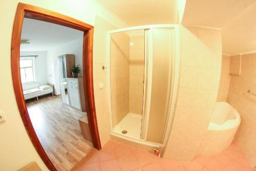 Apartm�ny Na Rynku Chvalsiny 18