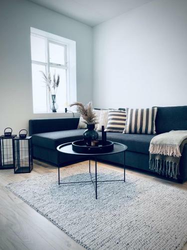 Central And Cosy Apartment With Free Parking