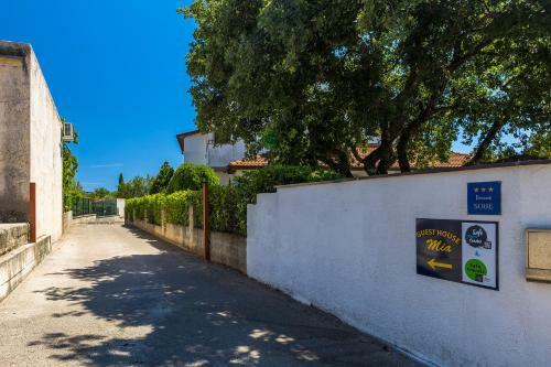 Hostal Guest House Mia